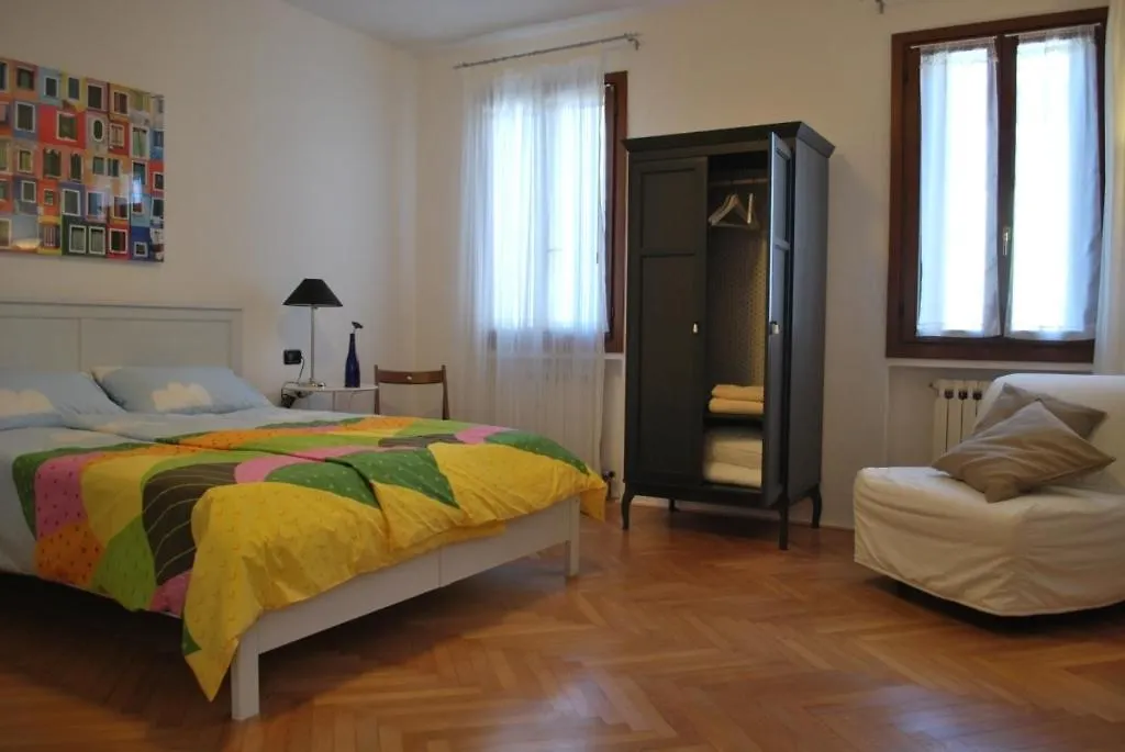 Casa D'Oro Rooms Mestre Italy